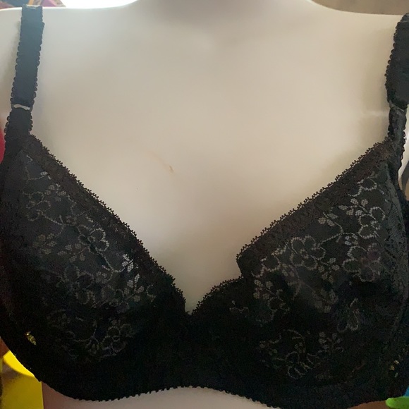 BALI FLATTERLACE  BRA 34-B , UNDERWIRE. PREOWNED - Picture 2 of 16